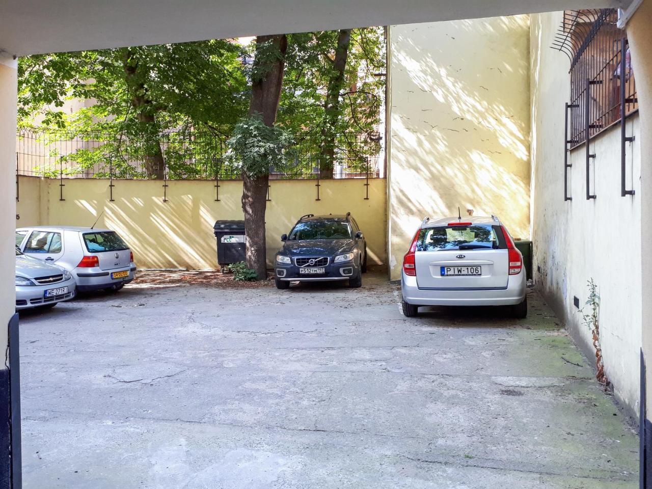 Duskova Apartments ปราก ภายนอก รูปภาพ