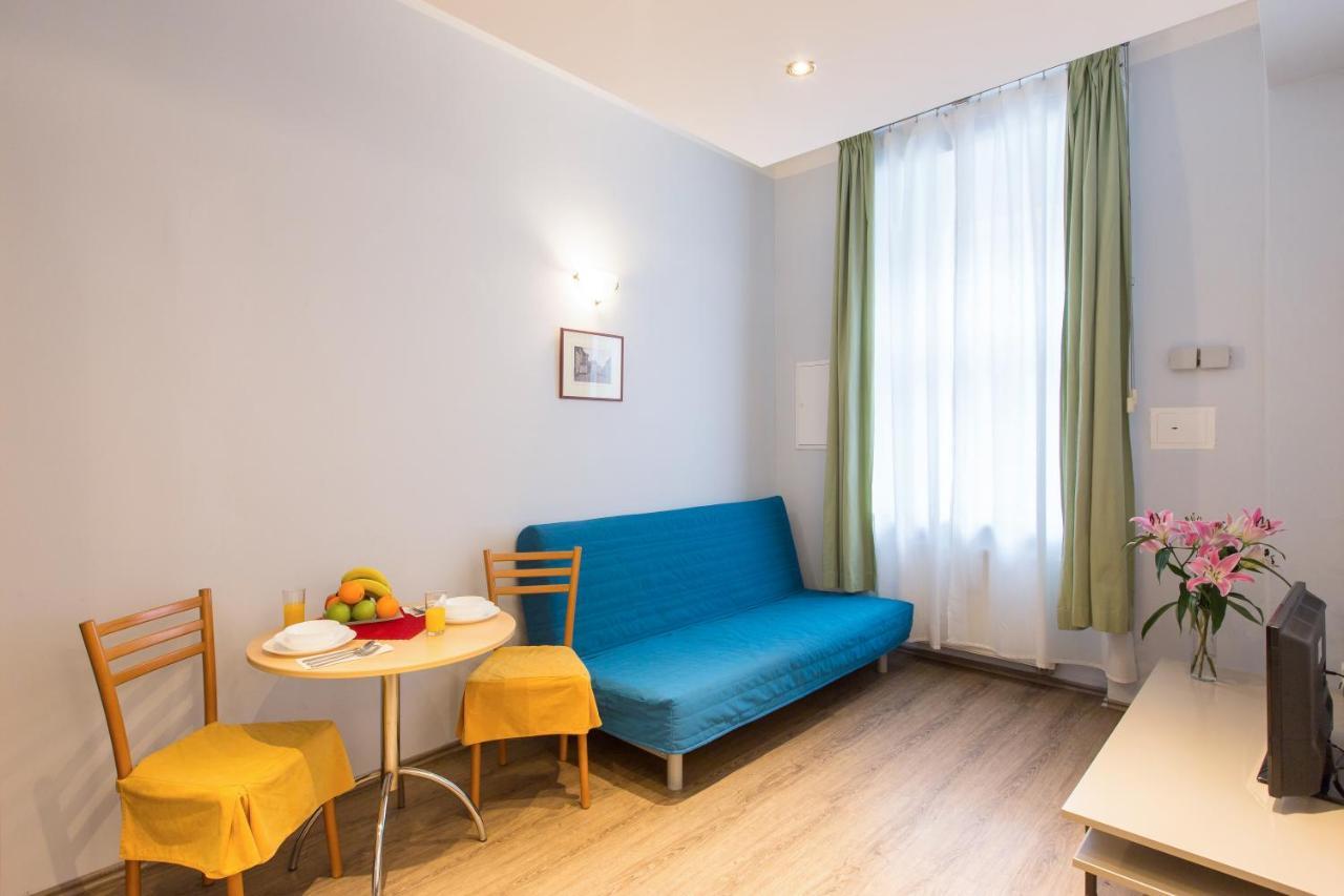 Duskova Apartments ปราก ภายนอก รูปภาพ